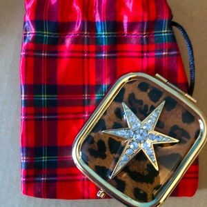 Vintage inspired hand held mirror